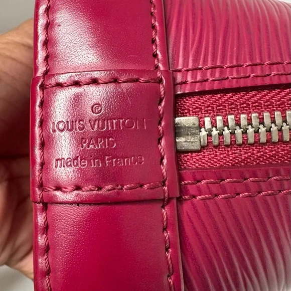 Louis Vuitton Alma BB - Picture 10 of 17